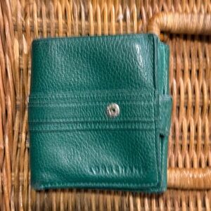 Longchamp Green Pebbled Leather Wallet – Snap & Buckle Closure